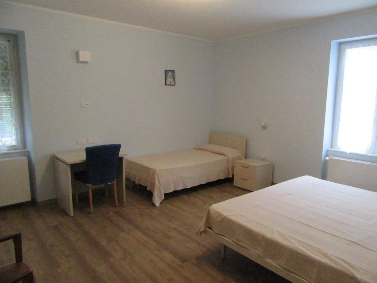 Casa Per Ferie Villa Rossana เลวานโต ภายนอก รูปภาพ